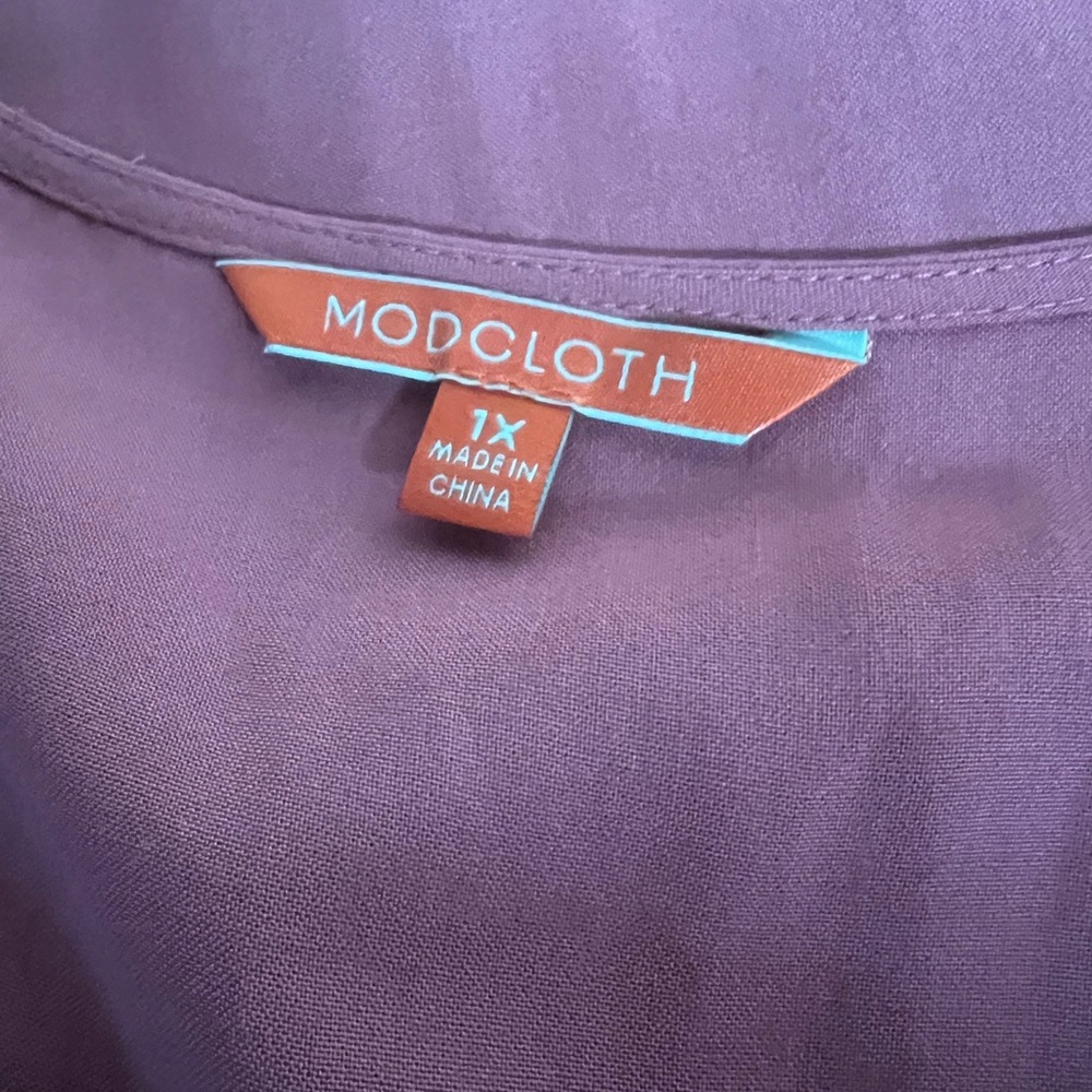 ModCloth top - Picture 2 of 3